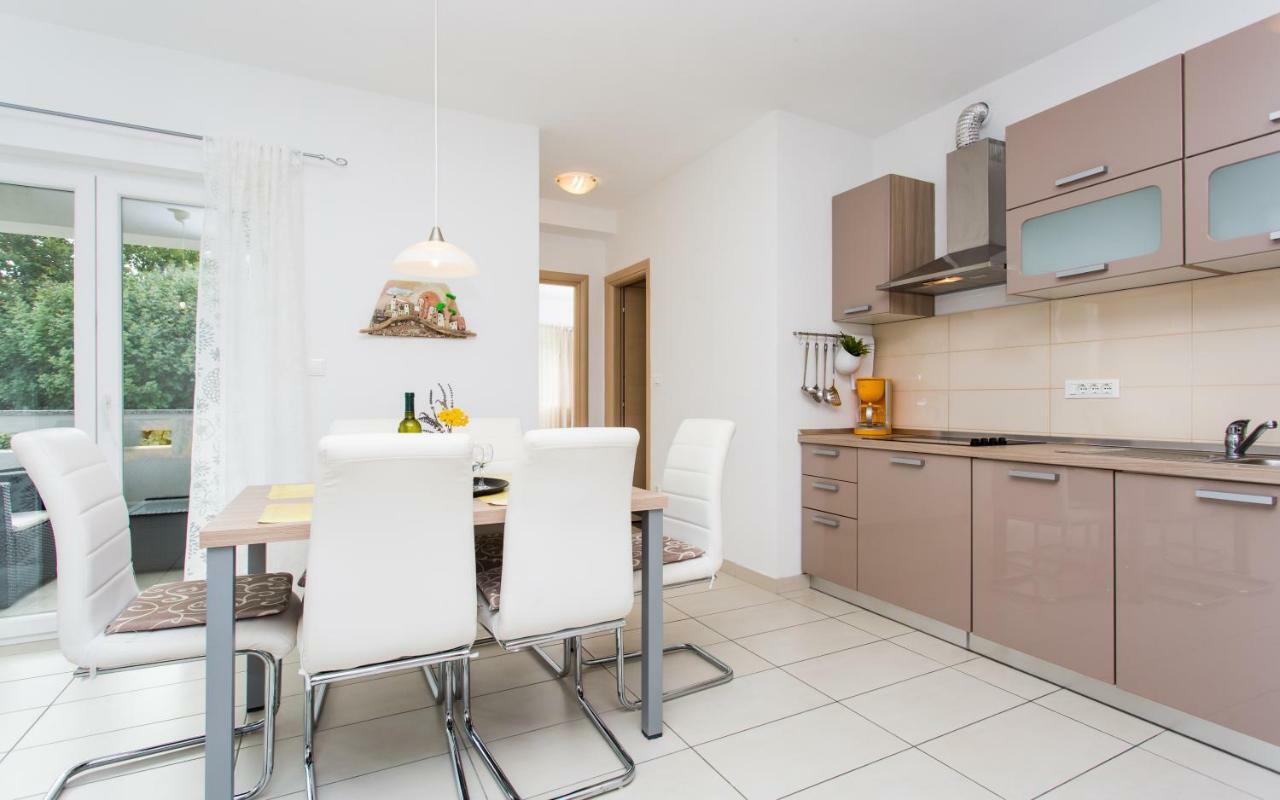 Apartments Matea I Baška Екстериор снимка